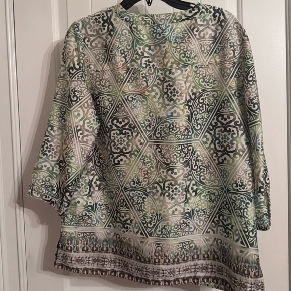 Chico's Green and Cream Patterned Blouse - Picture 4 of 4